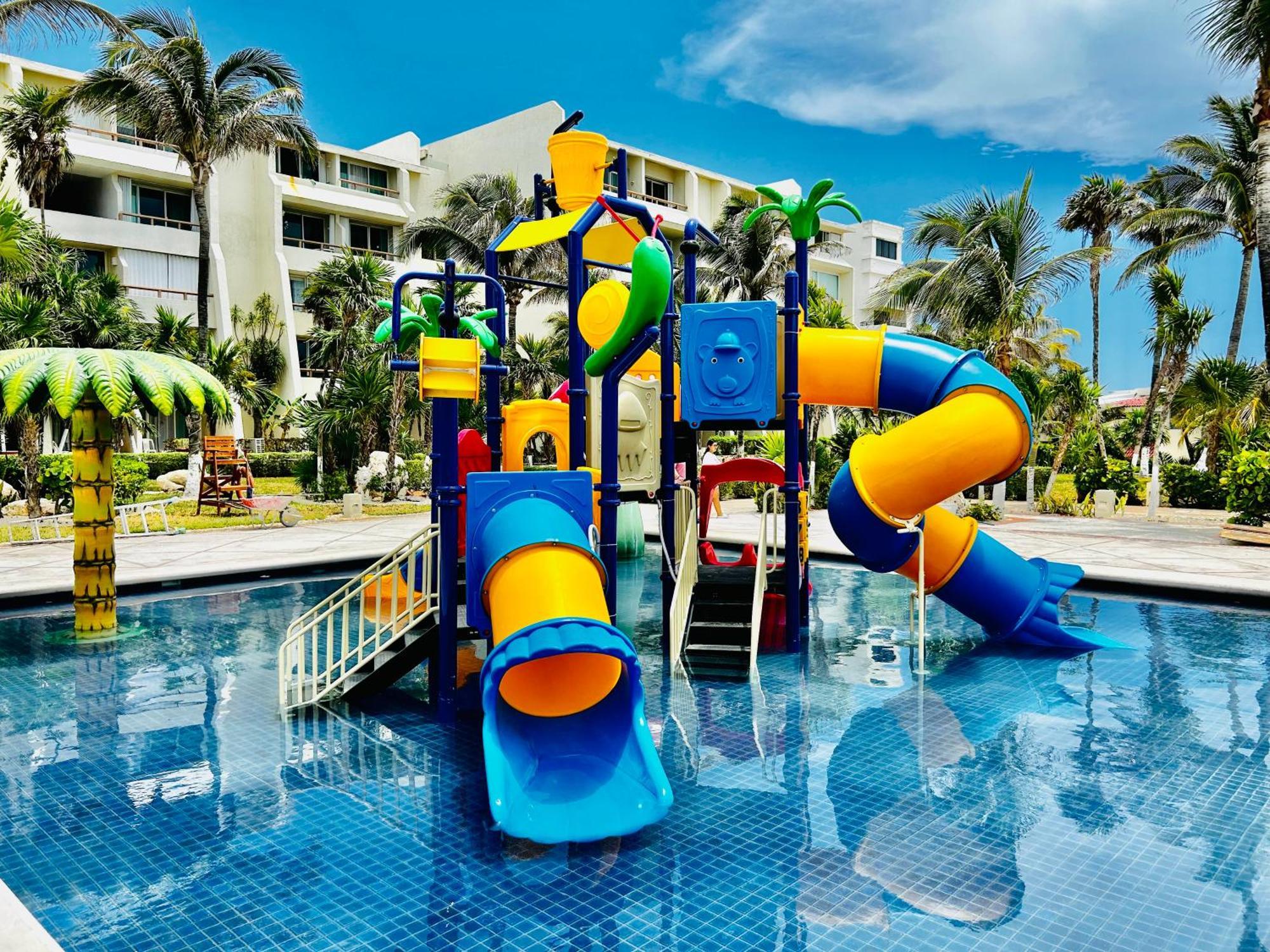 Solymar Beach Condos Канкун Экстерьер фото