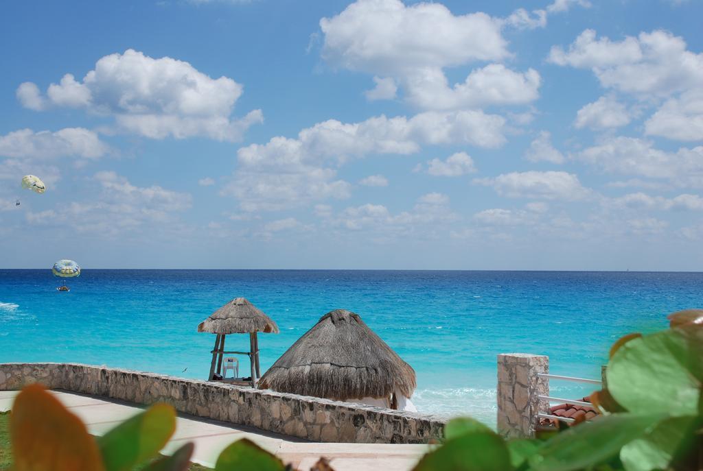 Solymar Beach Condos Канкун Экстерьер фото